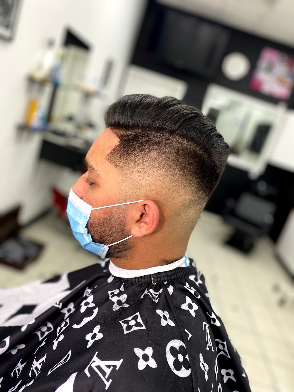 New Look Barbershop | 5451 Hwy 7 #6, Woodbridge, ON L4L 0B2, Canada | Phone: (905) 264-2225