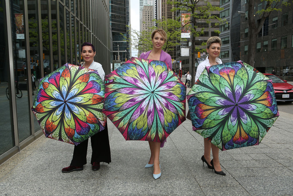 La Bella Umbrella | Inside Flower Sky store, 180 Steeles Ave W unit 14, Thornhill, ON L4J 2L1, Canada | Phone: (416) 400-5947