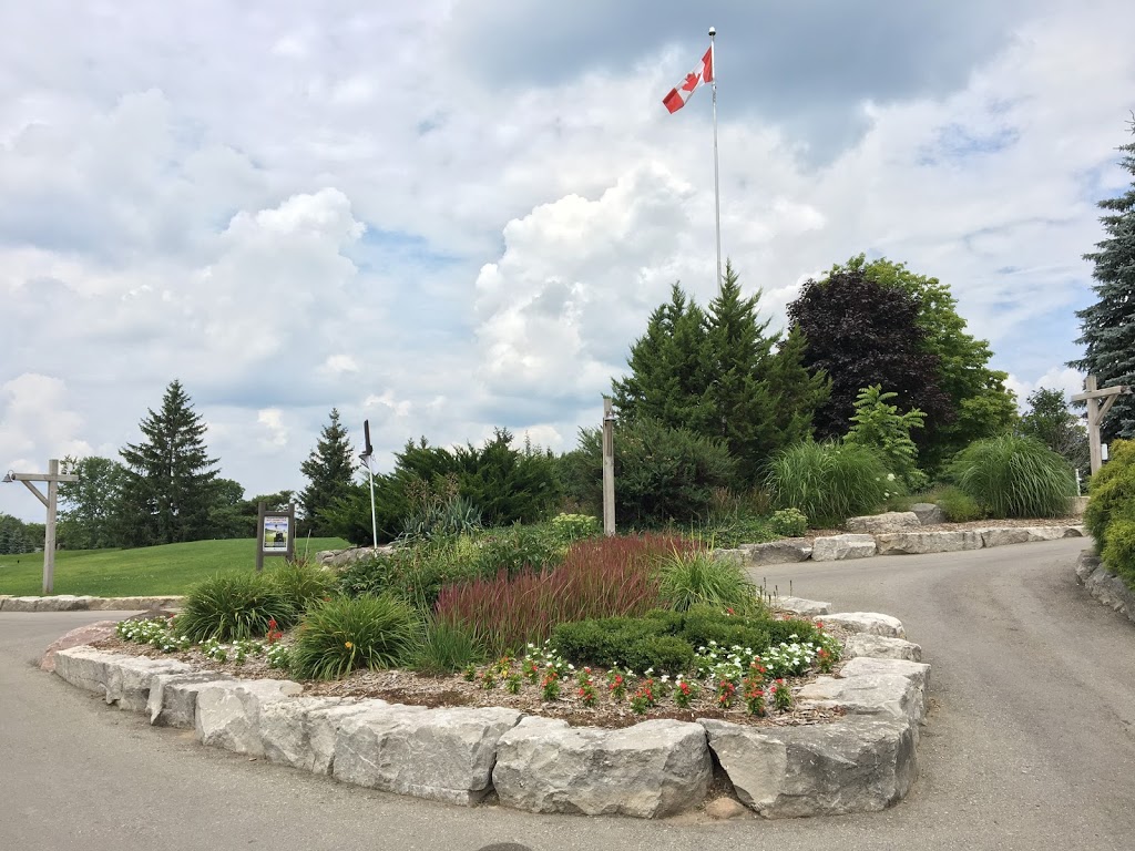 Pine Knot Golf & Country Club | 5421 Hamilton Rd, Dorchester, ON N0L 1G6, Canada | Phone: (519) 268-3352