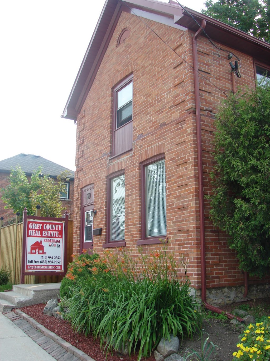 Grey County Real Estate Inc | 39 Main St E, Markdale, ON N0C 1H0, Canada | Phone: (519) 986-2552