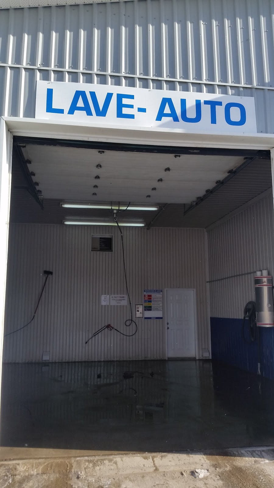 Buanderie - Lave auto | 7442 Avenue du Curé Paré, Chertsey, QC J0K 3K0, Canada | Phone: (450) 882-4043