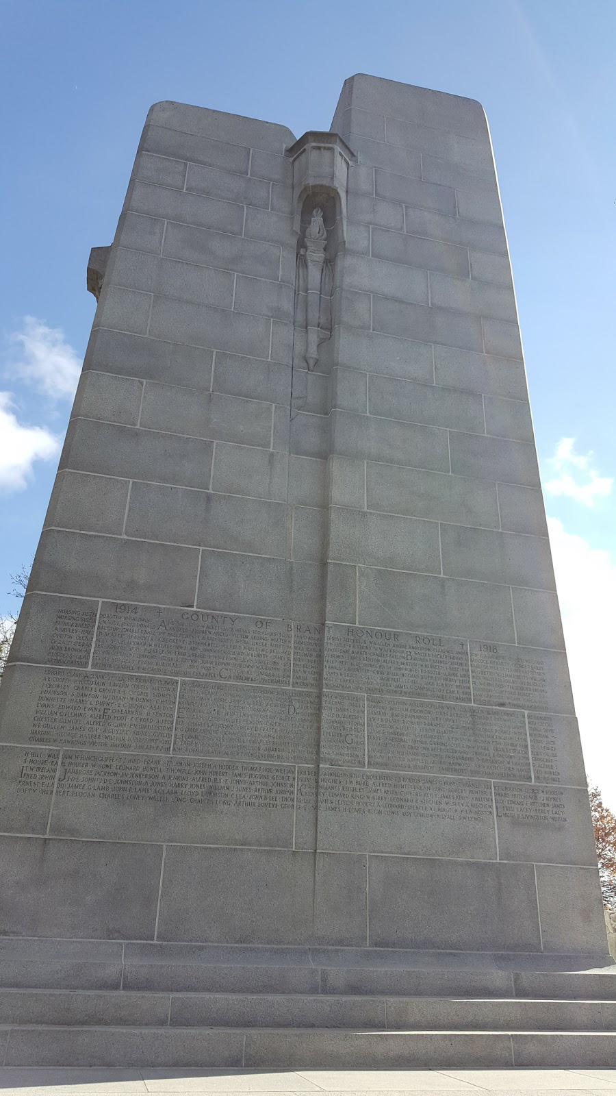 War Memorial Park | 6 Dalhousie St, Brantford, ON N3T 2J1, Canada | Phone: (519) 759-4150