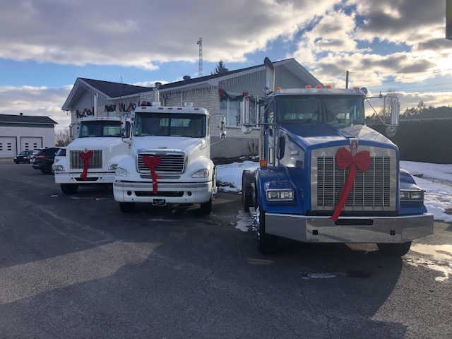 Camions Wilfrid Lussier | 364 Chemin de Touraine, Sainte-Julie, QC J3E 1Y2, Canada | Phone: (450) 649-1420