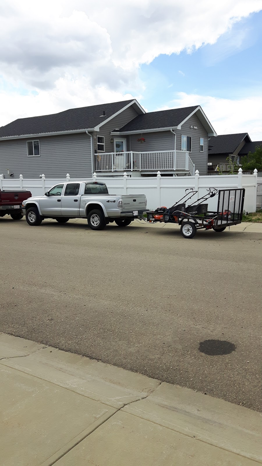 Brothers Lawn Care | 31A Timberstone Way, Red Deer, AB T4P 0V4, Canada | Phone: (403) 848-1428