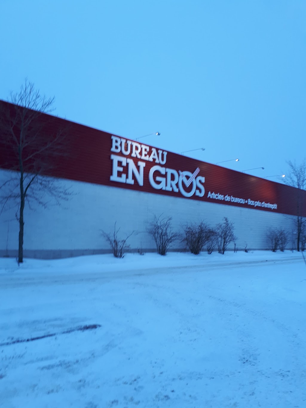 Bureau en Gros | 1111 Boulevard Jutras E, Victoriaville, QC G6S 1C1, Canada | Phone: (819) 357-4484