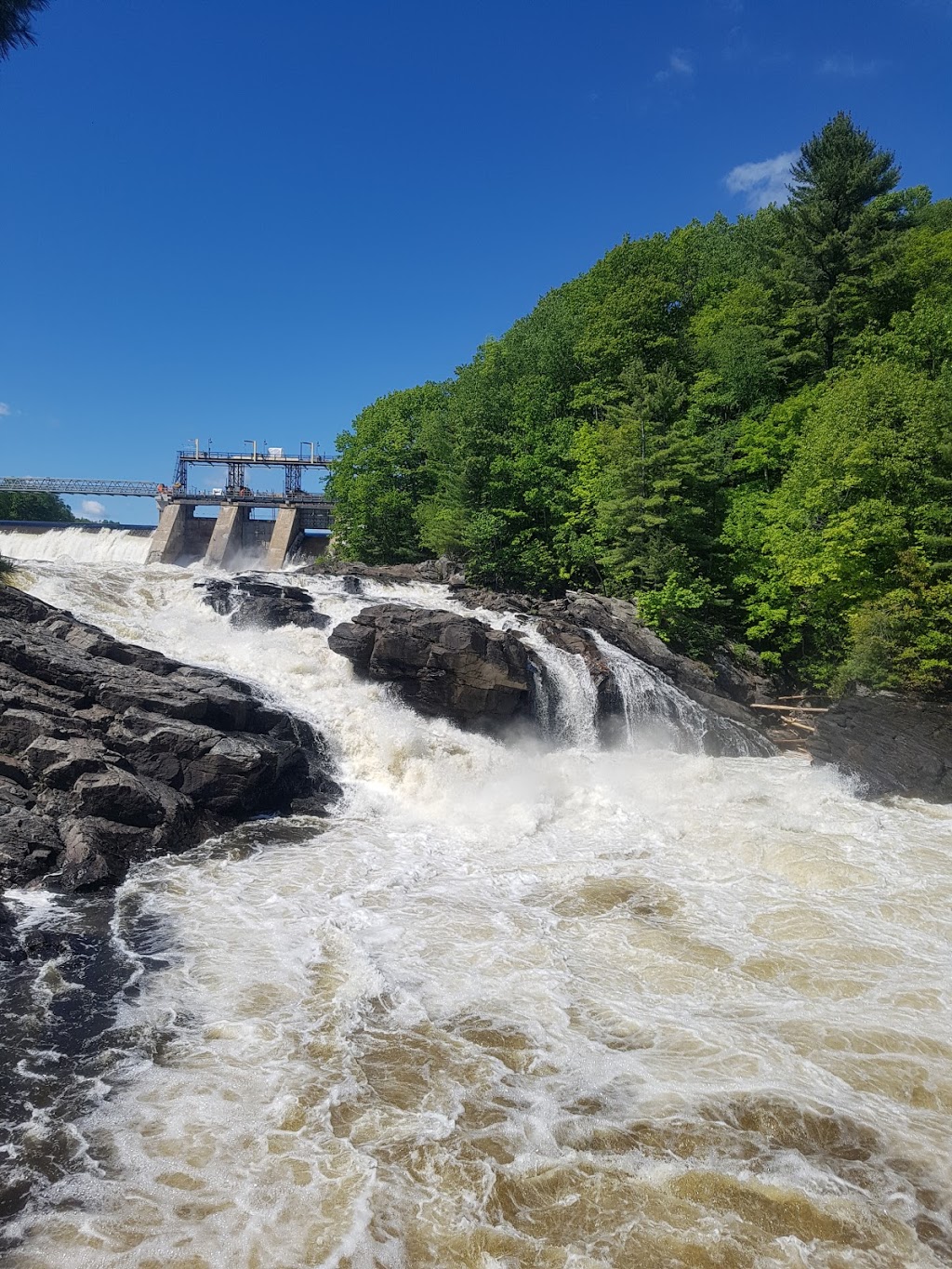 River Park Batiscan - Sector Dam / Via Batiscan | 200 Chemin du Barrage, Saint-Narcisse, QC G0X 2Y0, Canada | Phone: (418) 328-3599