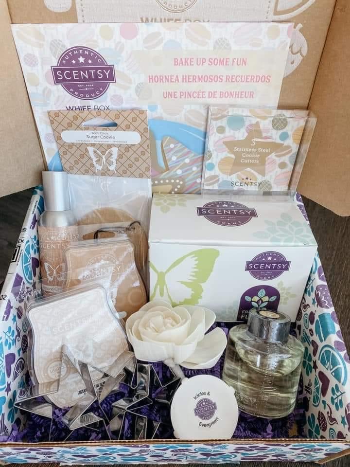 Get Wickless with Mindy- Independent Scentsy Star Director | 1247 Plato Dr, Fort Erie, ON L2A 0C7, Canada | Phone: (289) 303-7741