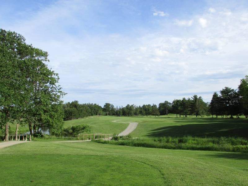 Thurso Golf Club | 15 Mnt Ranger, Thurso, QC J0X 3B0, Canada | Phone: (819) 985-2315