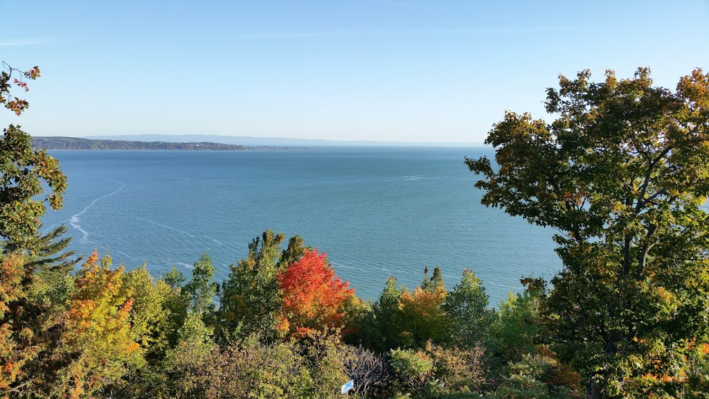 Gîte Au Perchoir | 443 Chemin du Cap aux Rets, Baie-Saint-Paul, QC G3Z 1C1, Canada | Phone: (418) 435-6955