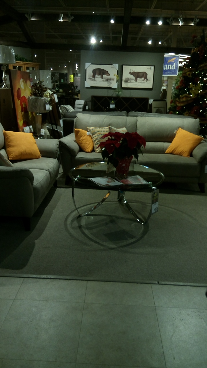 Leons Furniture | 2820 32 St S, Lethbridge, AB T1K 7B1, Canada | Phone: (403) 327-8578