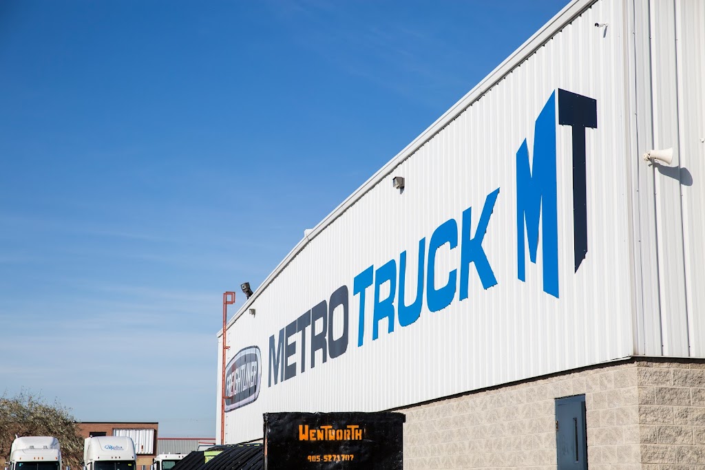 Metro Freightliner Milton | 8050 Lawson Rd, Milton, ON L9T 5C4, Canada | Phone: (905) 864-9999