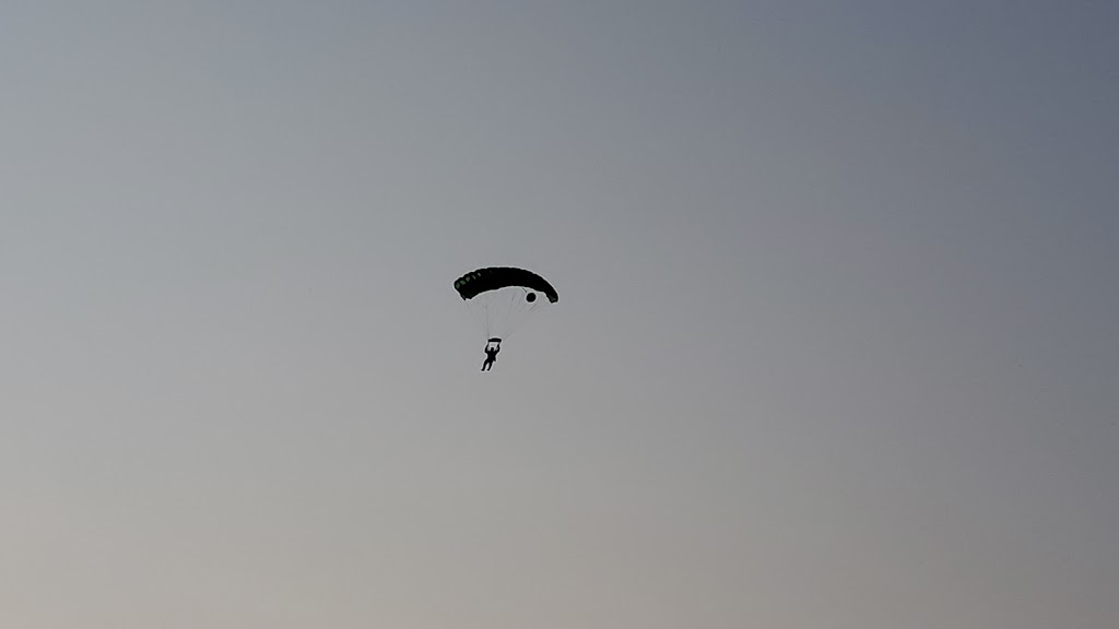 Grand Bend Sport Parachuting Center Inc | 70114C Grand Bend Line, Grand Bend, ON N0M 1T0, Canada | Phone: (519) 238-8610