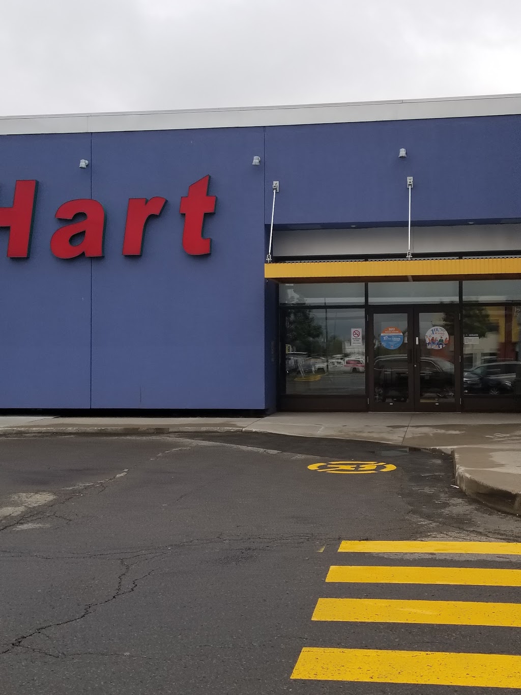 Hart | Place lOrmière, 9550 Boulevard de lOrmière, Neufchâtel, QC G2B 3Z6, Canada | Phone: (418) 840-0300