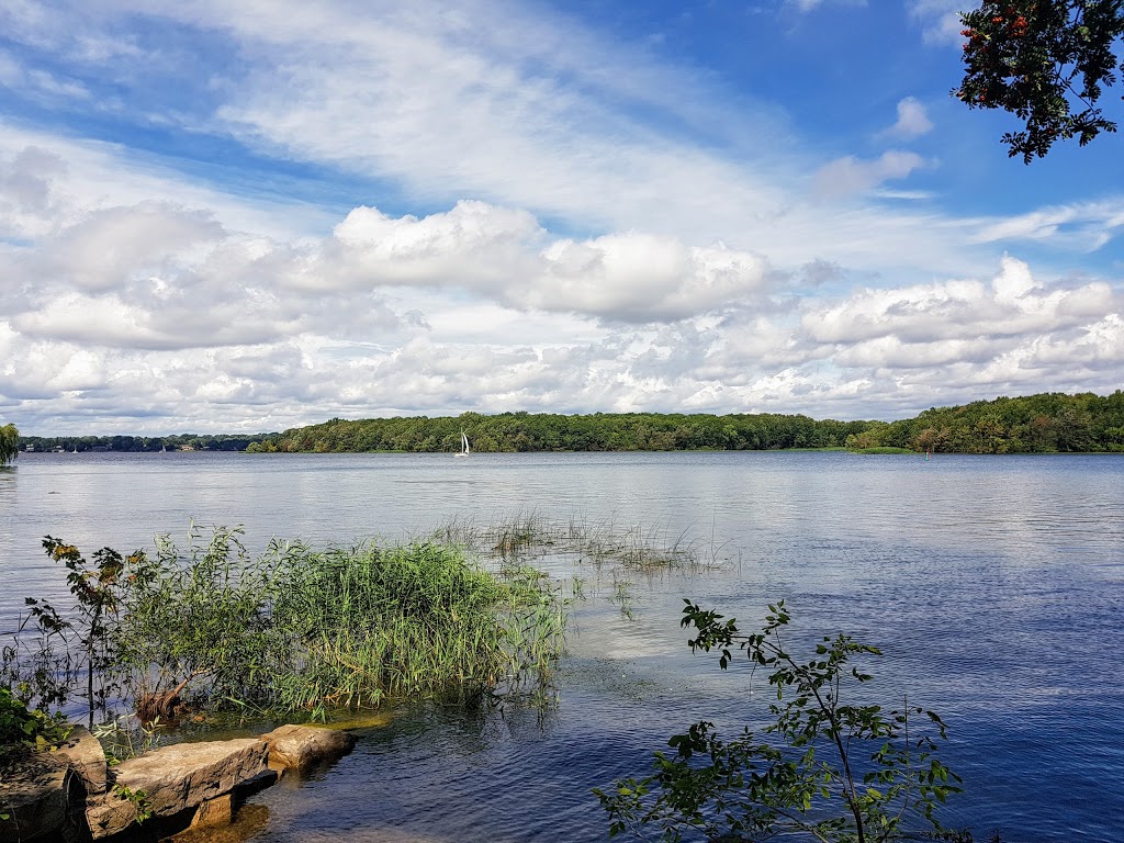 Municipal Waterfront Stop | 57 Boulevard du Domaine, Notre-Dame-de-lÎle-Perrot, QC J7V 7P2, Canada