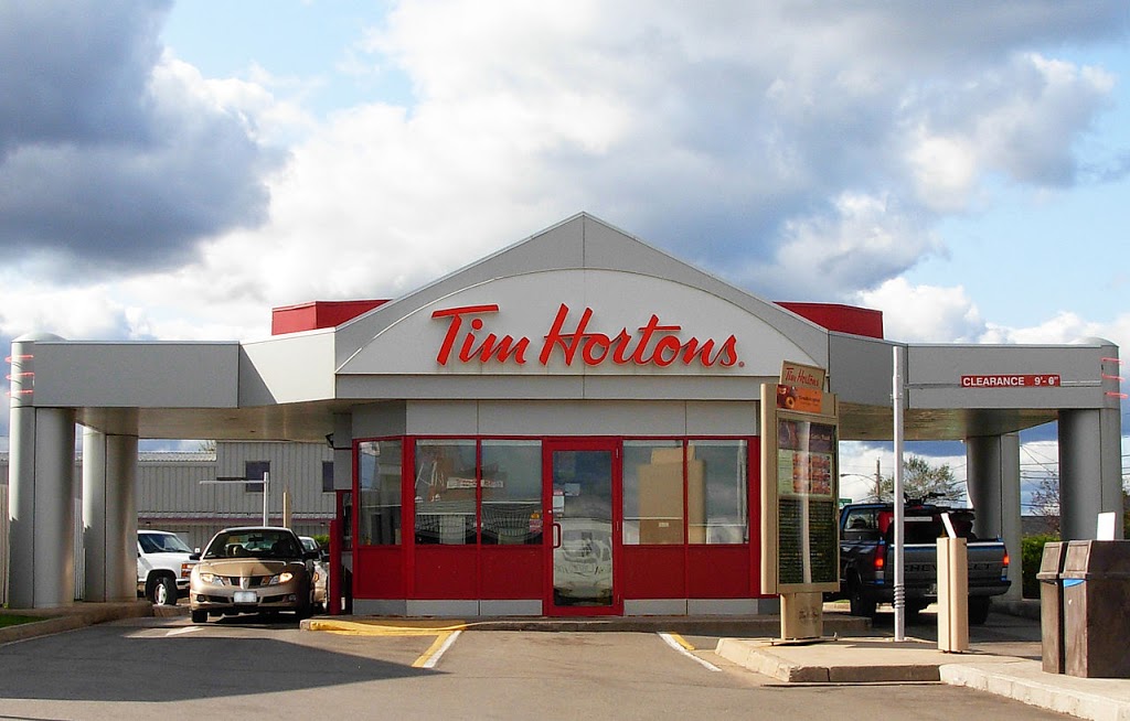 Tim Hortons | 452 St Clair St, Chatham-Kent, ON N7L 3K7, Canada | Phone: (519) 354-9490