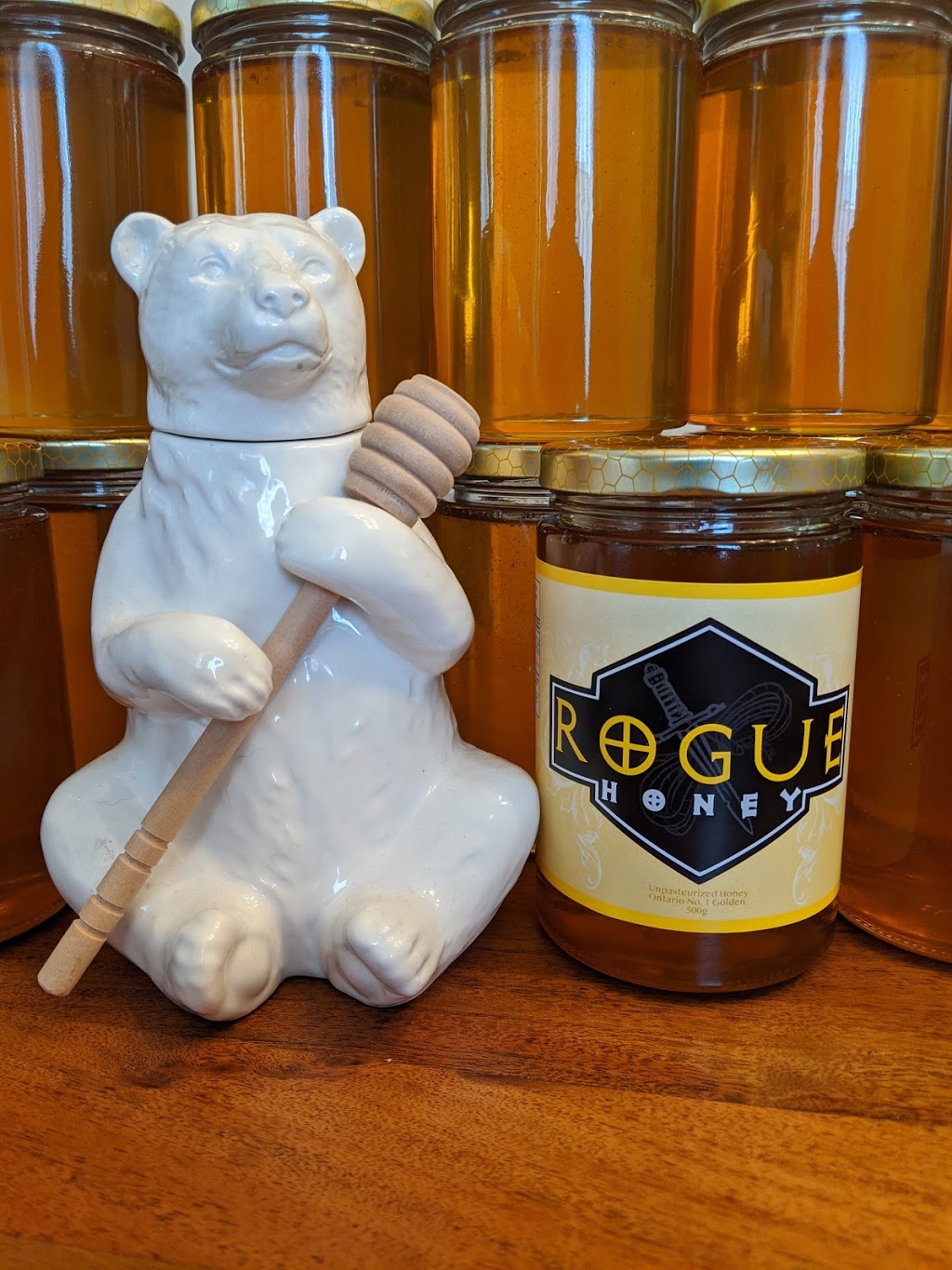 Rogue Honey | 4199 Highland Park Dr, Beamsville, ON L0R 1B7, Canada | Phone: (416) 554-1548