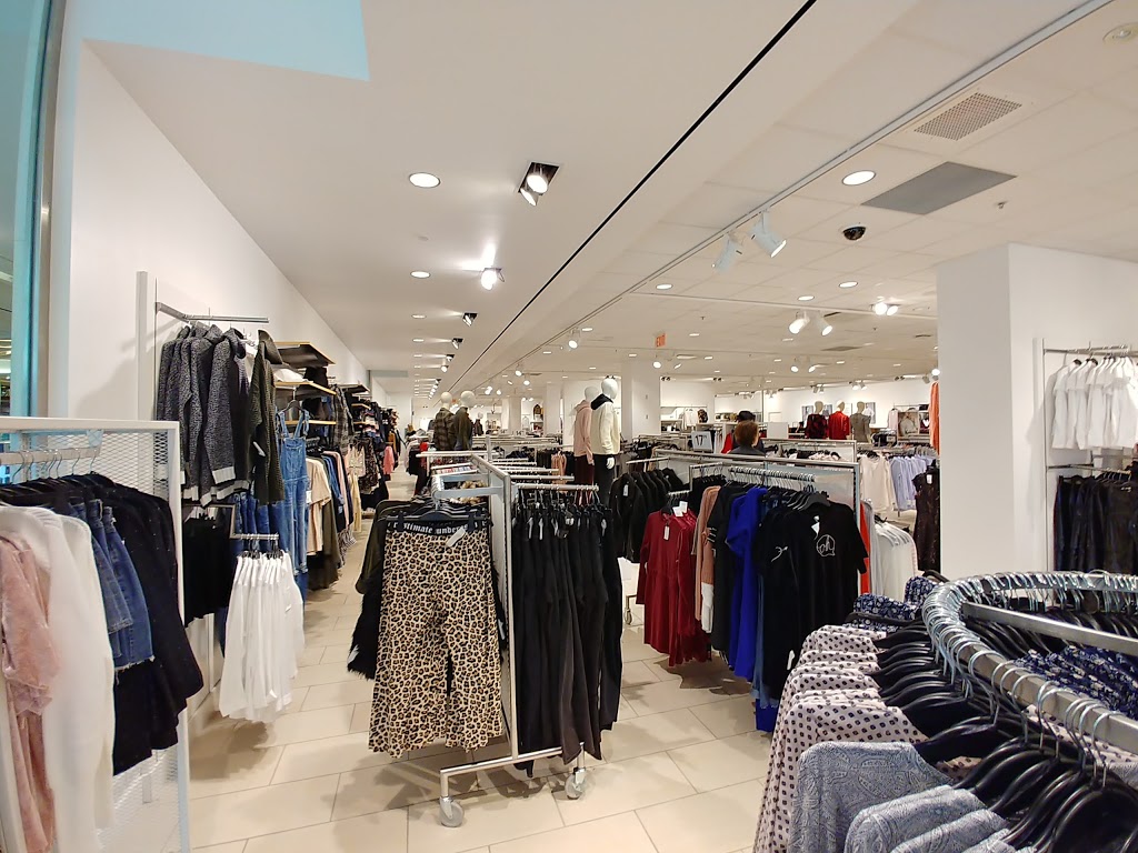 H&M | 240 Leighland Ave, Oakville, ON L6H 3H6, Canada | Phone: (855) 272-7007
