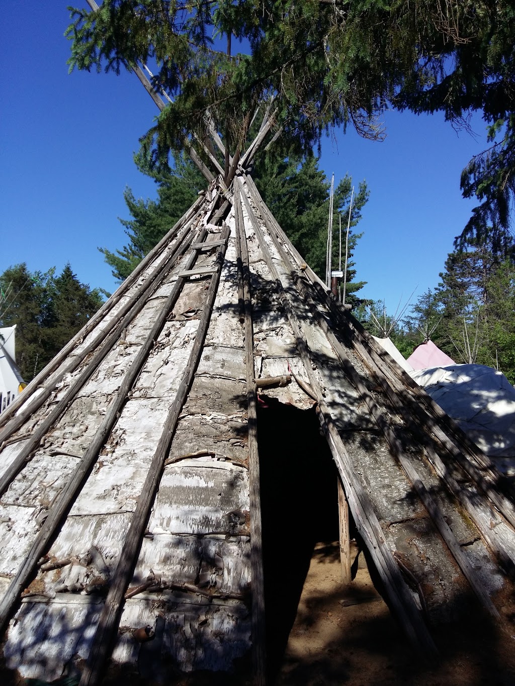 Mokotakan, Native site | 2120 Chemin St François, Saint-Mathieu-du-Parc, QC G0X 1N0, Canada | Phone: (819) 532-2600