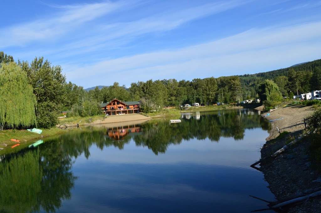 Cottonwood Cove RV Resort | 2604 Squilax-Anglemont Rd, Lee Creek, BC V0E 1M4, Canada | Phone: (250) 679-2294