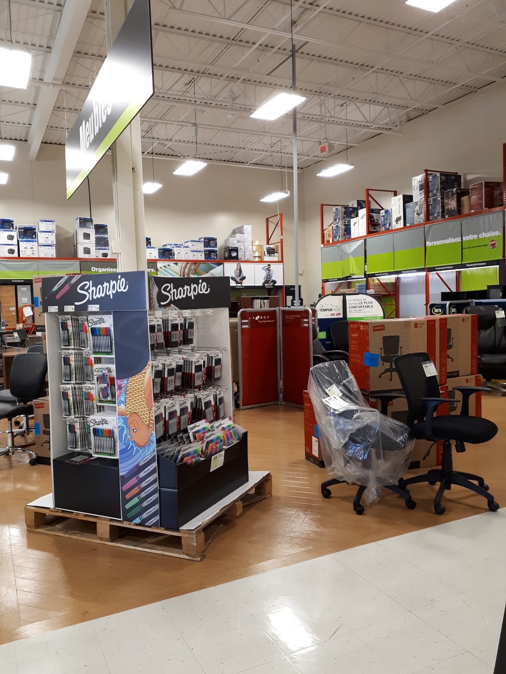 Bureau en Gros Anjou | 11250 Rue Renaude-Lapointe, Anjou, QC H1J 2V7, Canada | Phone: (514) 354-6052