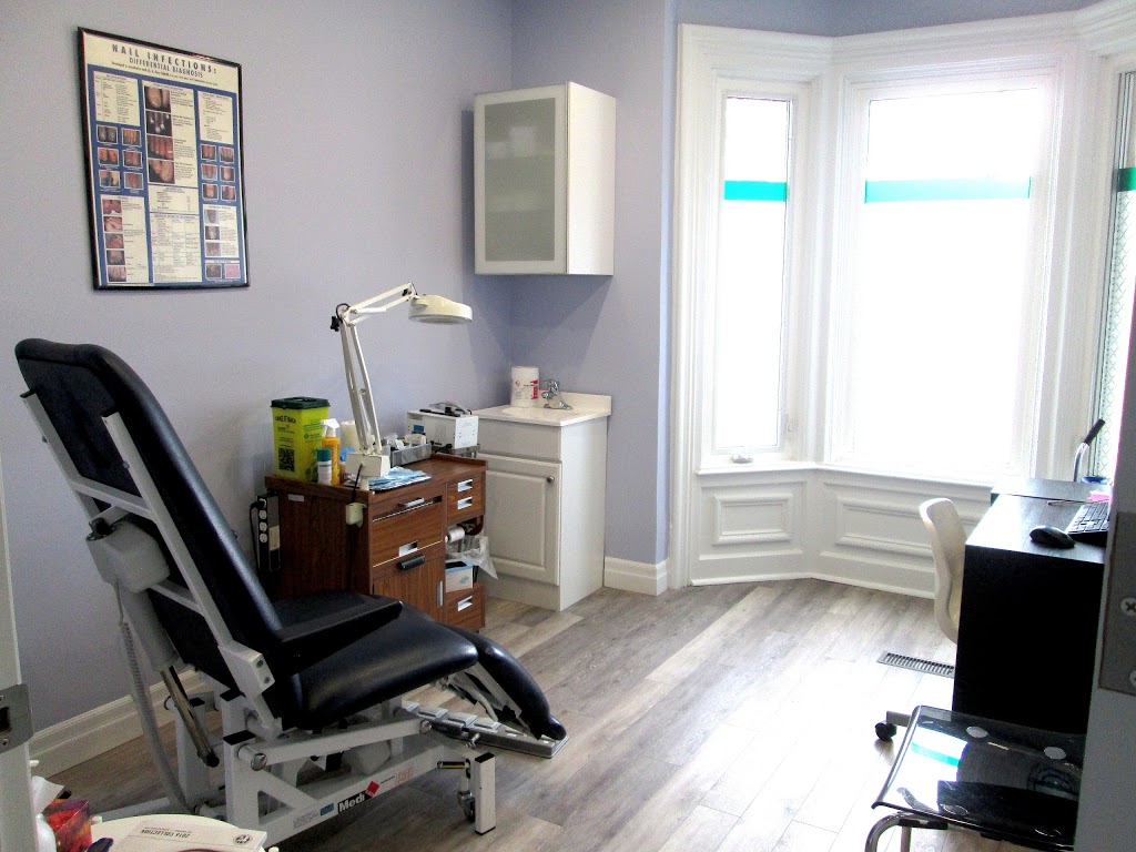 Brampton Foot Clinic | 253 Main St N, Brampton, ON L6X 1N3, Canada | Phone: (905) 796-6585