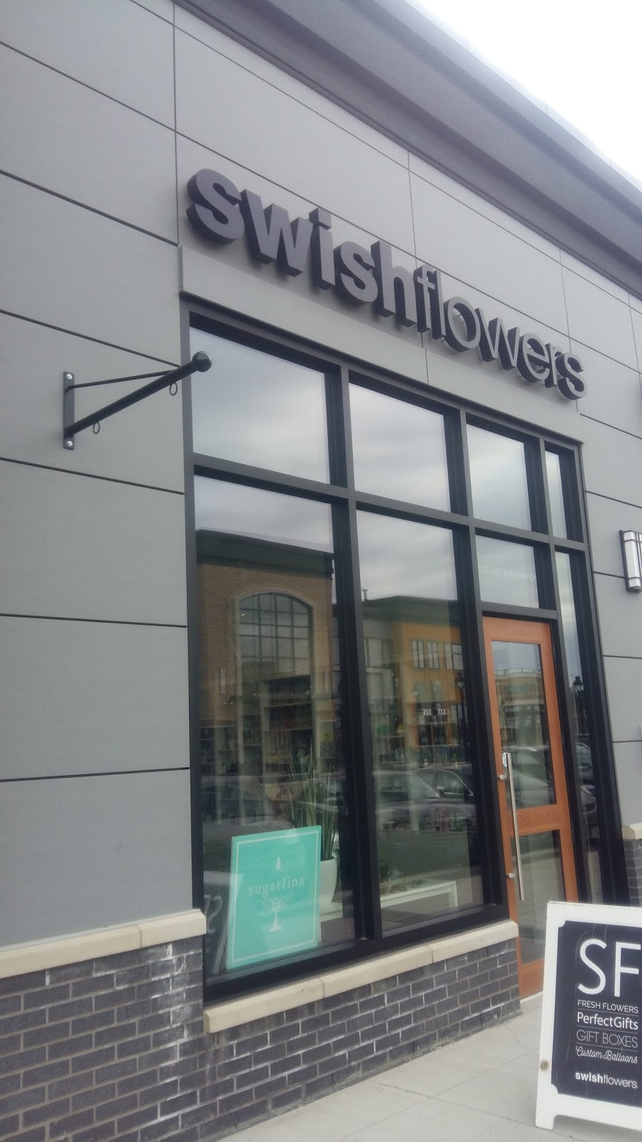 Swish Flowers Inc. | #120, 140 Bellerose Drive, St. Albert, AB T8N 8N8, Canada | Phone: (780) 569-1610