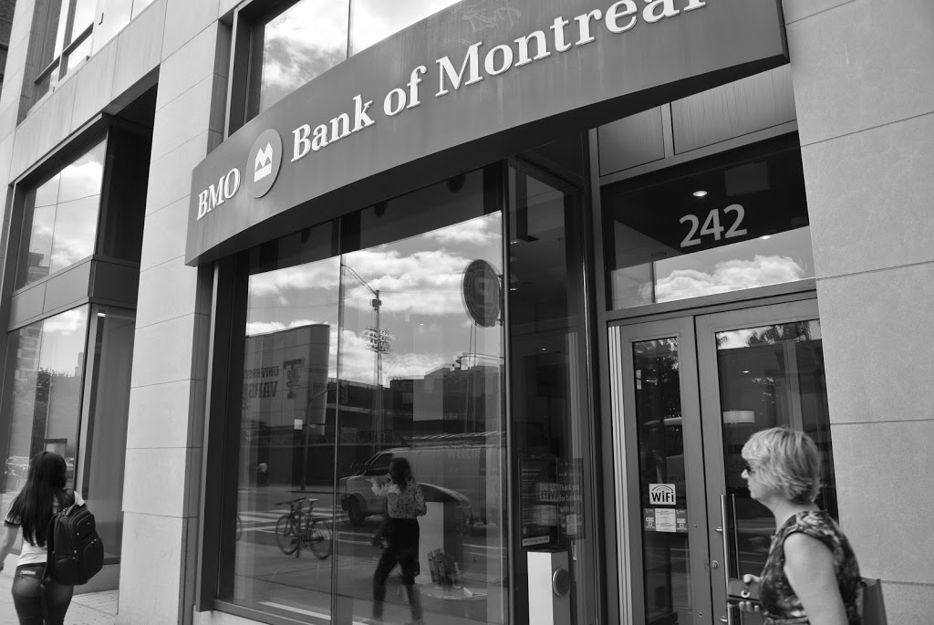 BMO Bank of Montreal | 242 Bloor St W, Toronto, ON M5S 1T8, Canada | Phone: (416) 867-4663