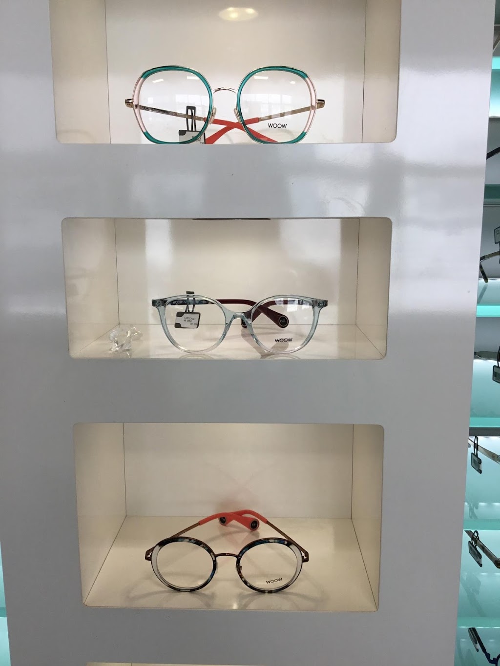 IRIS Optométristes et Opticiens | 5700 Bd Étienne-Dallaire Suite 190, Lévis, QC G6V 8R8, Canada | Phone: (418) 837-0777