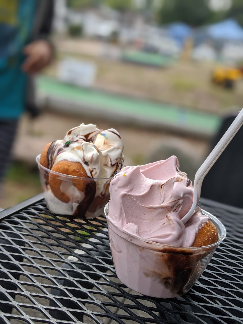 Seba Beach Mini Golf And Ice Cream Stop | 145 4 St S, Seba Beach, AB T0E 2B0, Canada | Phone: (780) 797-5455