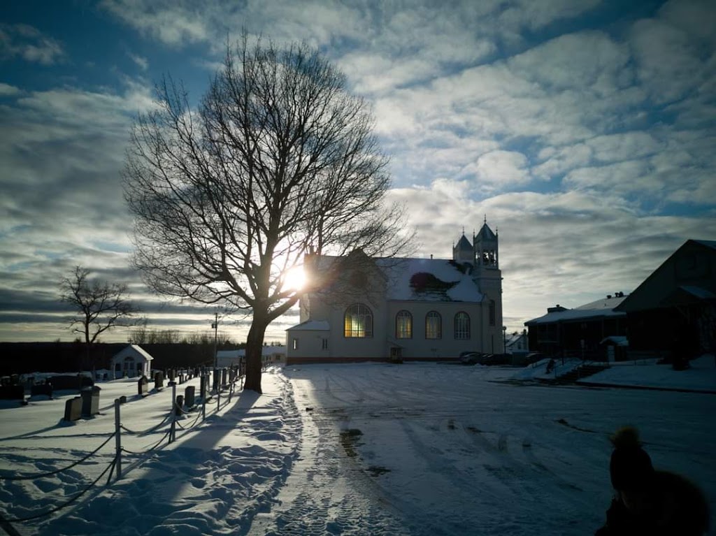 Église catholique Saint-Cyprien | 409 Rue Principale, Saint-Cyprien, QC G0R 1B0, Canada | Phone: (418) 625-3381