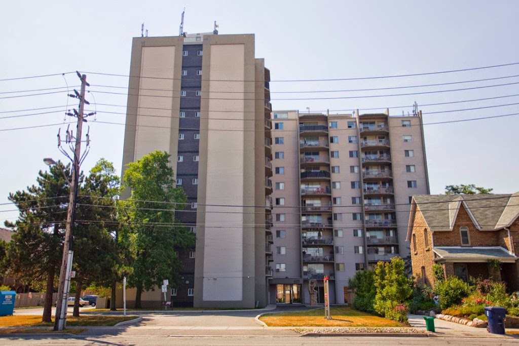 Evans Apartments | 625 Evans Ave., Etobicoke, ON M8W 2W5, Canada | Phone: (416) 255-2538