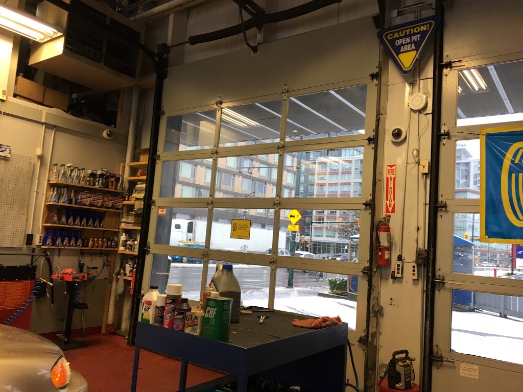 Mr. Lube | 1790 Main St, Vancouver, BC V5T 3B6, Canada | Phone: (604) 876-0624