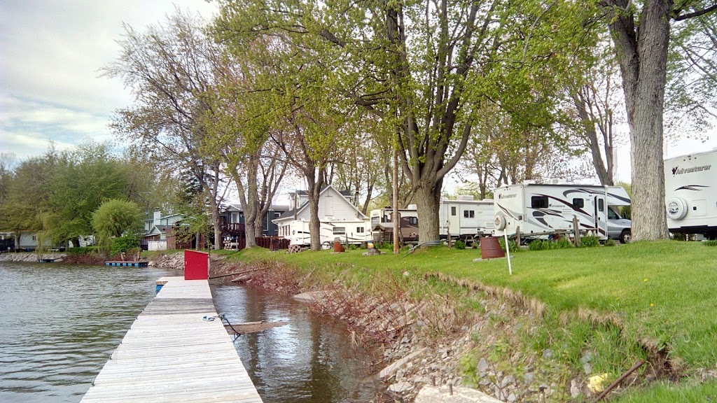 Camping Marina Louiseville | 209a Avenue Lac Saint Pierre E, Louiseville, QC J5V 2L4, Canada | Phone: (819) 228-3861