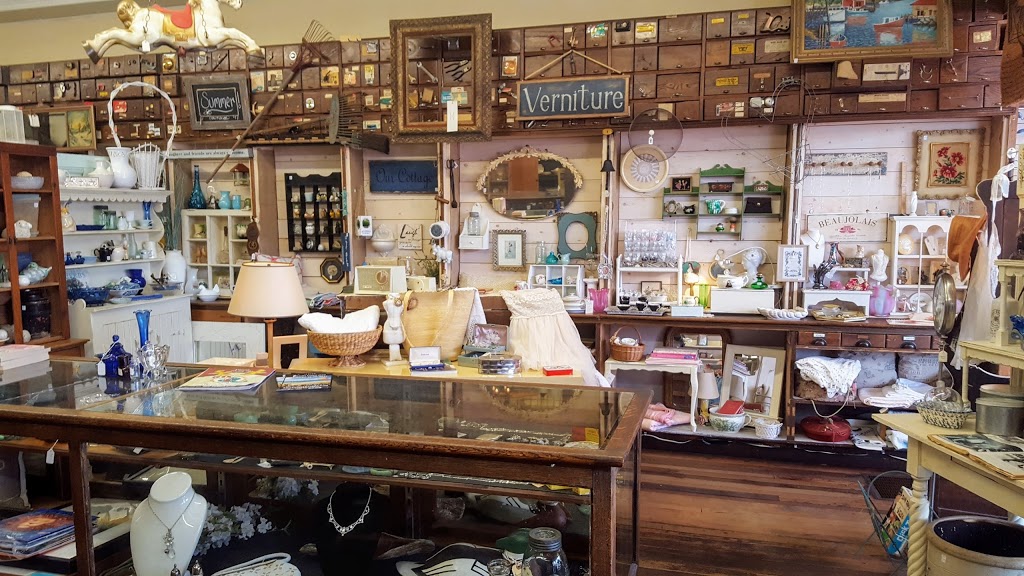 Frannis Attic Antiques, Uniques And Collectibles | 1011 Bay St, Port Rowan, ON N0E 1M0, Canada | Phone: (519) 410-4861