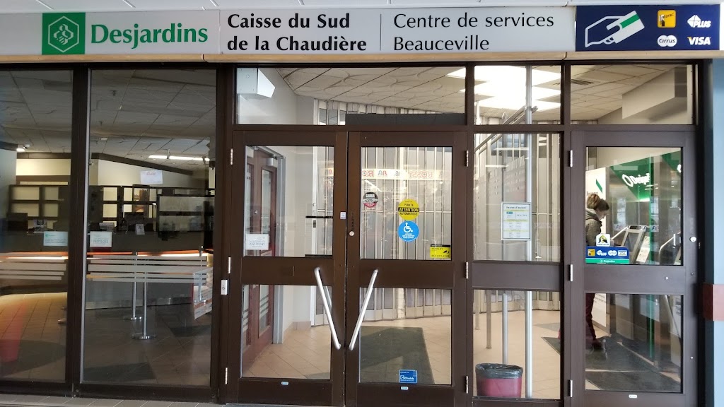 Centre de services Desjardins Beauceville | 620 Bd Renault, Beauceville, QC G5X 3P1, Canada | Phone: (418) 228-8824