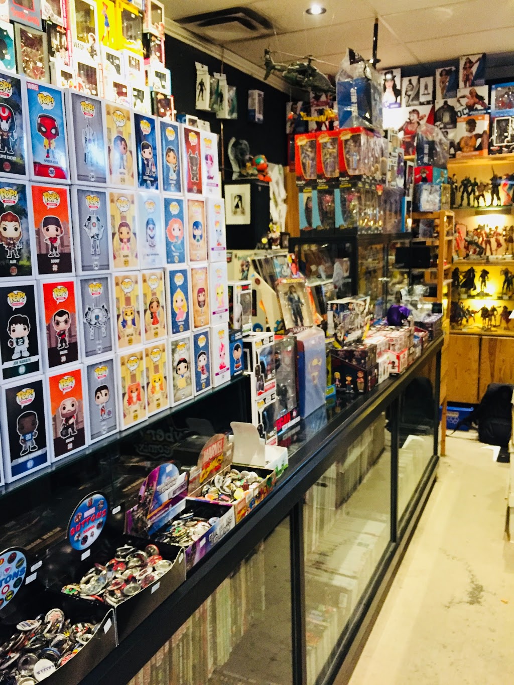 Cyber City Comix | 1025 Steeles Ave W, North York, ON M2R 2S9, Canada | Phone: (416) 667-7592