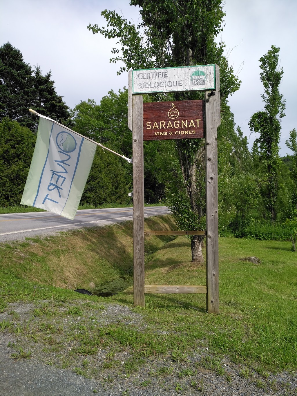 Clos Saragnat | 100 Chemin de Richford, Frelighsburg, QC J0J 1C0, Canada | Phone: (450) 298-1444