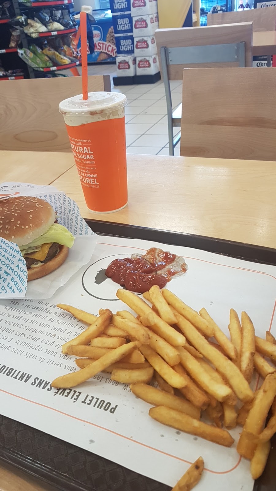 A&W Canada | 395 Montée Paiment, Gatineau, QC J8P 6M7, Canada | Phone: (819) 561-7007