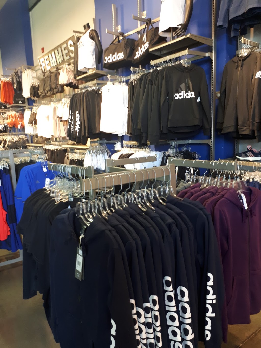 adidas Outlet | 583-1203 Chemin Touraine, rang 61, Boucherville, QC J4B 5E4, Canada | Phone: (450) 645-9997