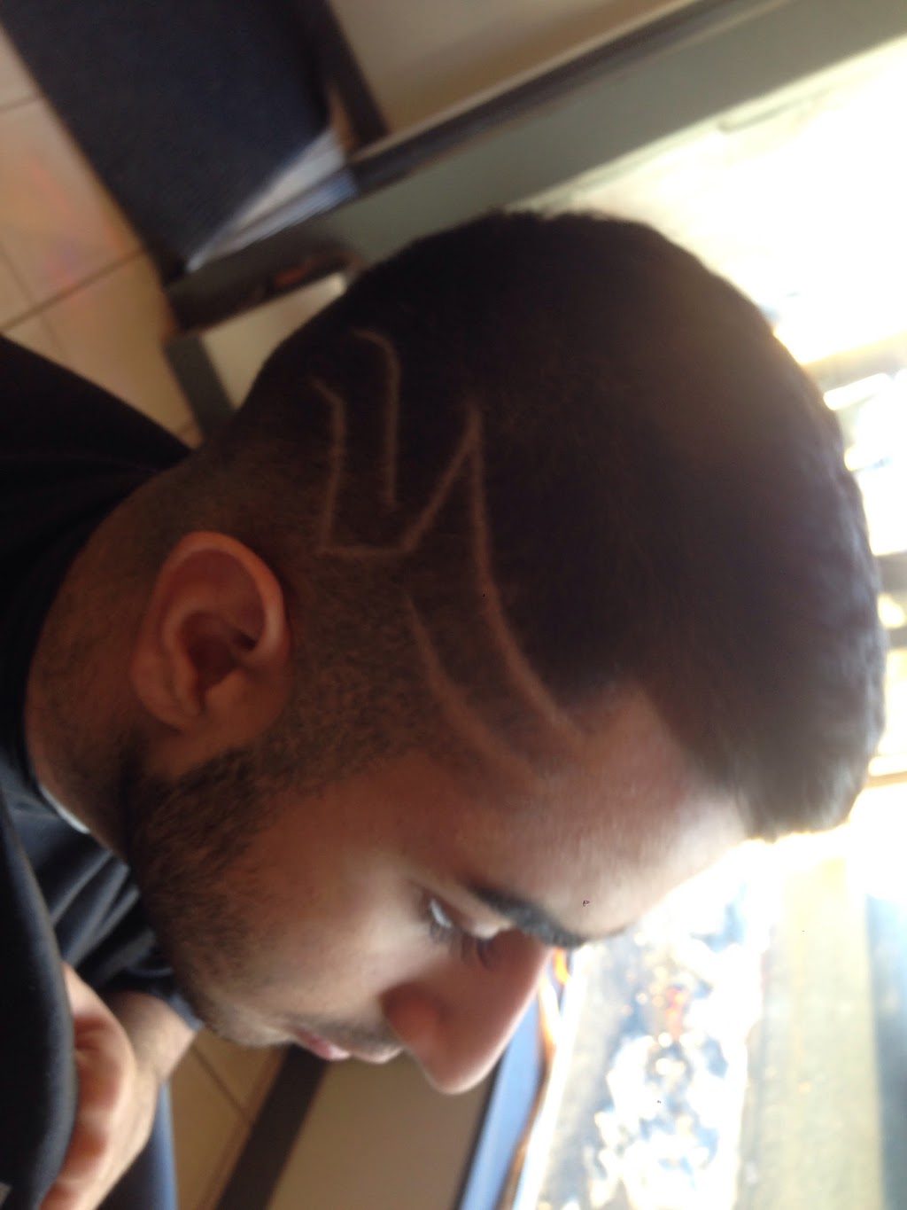 Magic Scissors | 7329 Edmonds St, Burnaby, BC V3N 1A7, Canada | Phone: (604) 522-5445