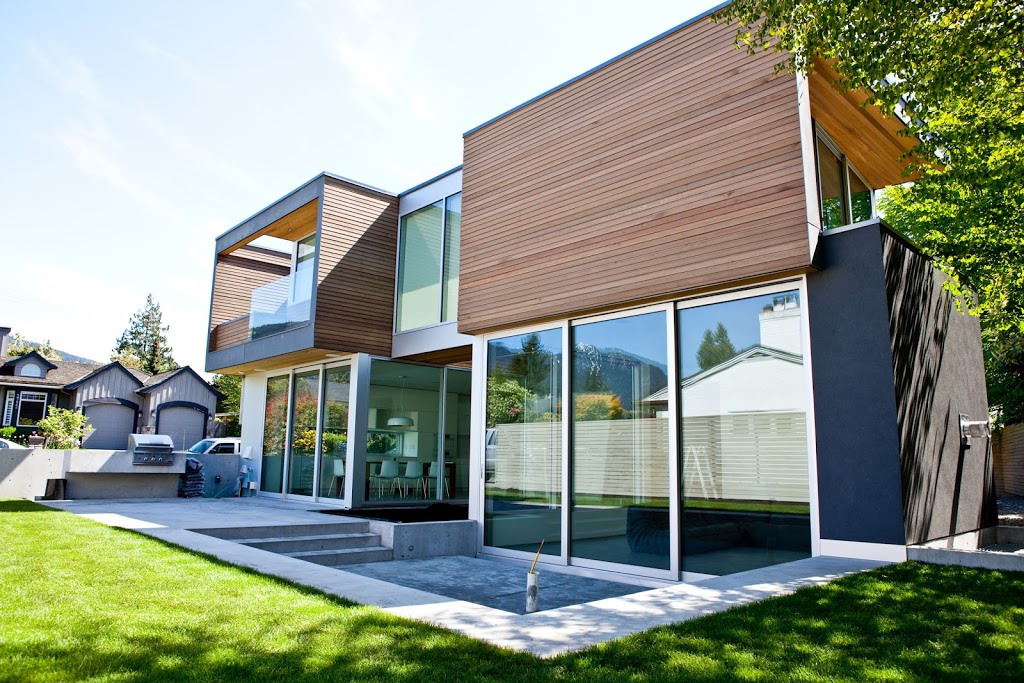 Blackcomb Glass | 1220 Alpha Lake Rd #2, Whistler, BC V0N 1B1, Canada | Phone: (604) 962-6261