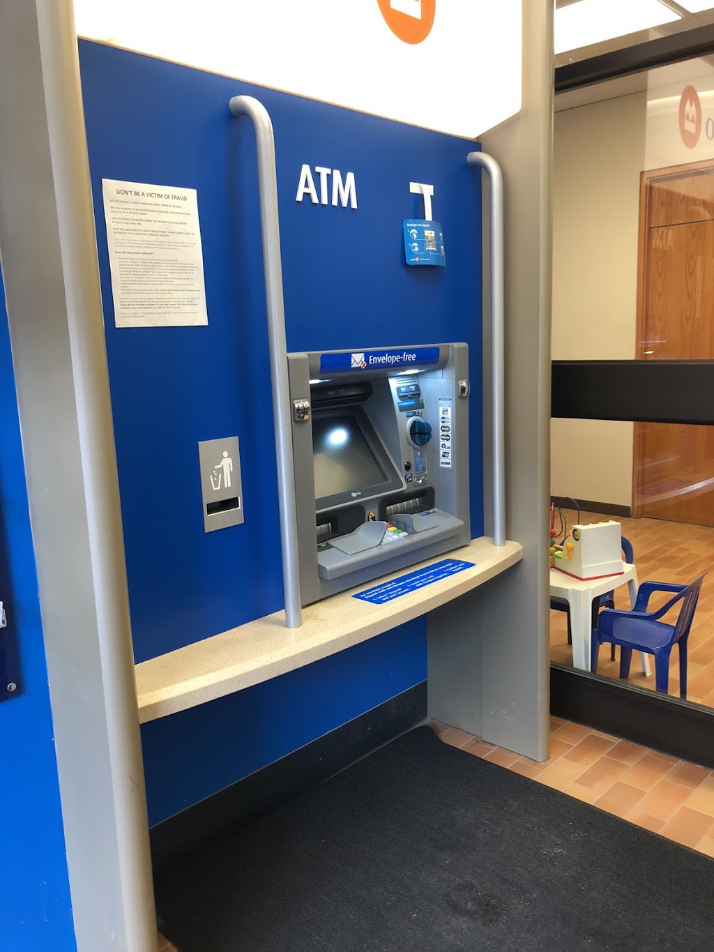 BMO Bank of Montreal | 106 High St, Sutton, ON L0E 1R0, Canada | Phone: (905) 722-3293