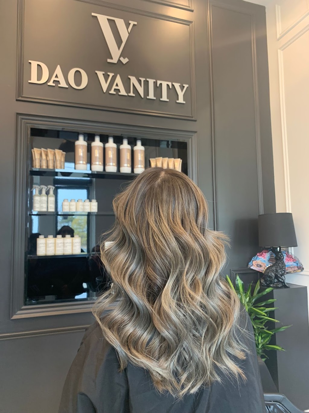 Dao Vanity Beauty Studio | 53 Burnhamthorpe Rd E, Oakville, ON L6H 7C8, Canada | Phone: (647) 299-1877