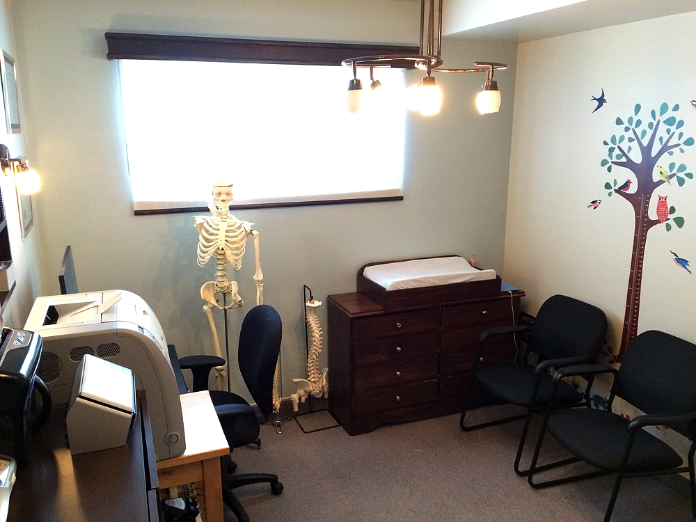 Centre Chiropratique Option Santé | 2000 Bd de la Concorde E, Laval, QC H7G 2G4, Canada | Phone: (450) 667-8008