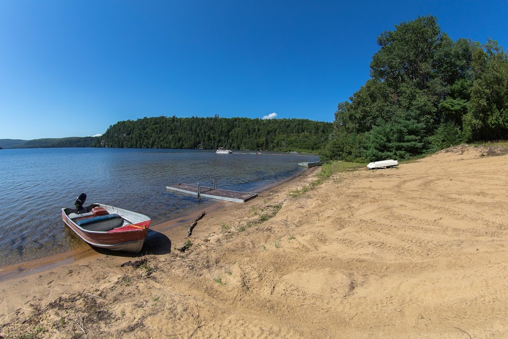 Le Repos du Guerrier | 863 Chem. du Lac des Cornes, Chute-Saint-Philippe, QC J0W 1A0, Canada | Phone: (514) 220-5682