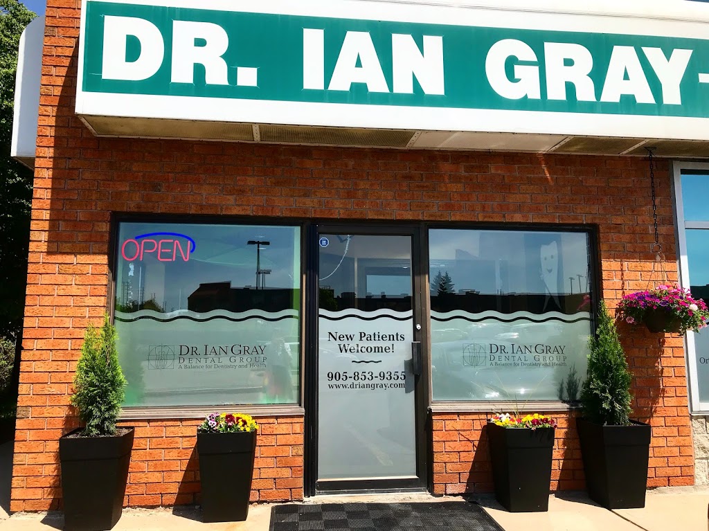 Dr Ian Gray Dental Group | 17665 Leslie St, Newmarket, ON L3Y 3E3, Canada | Phone: (289) 212-1118