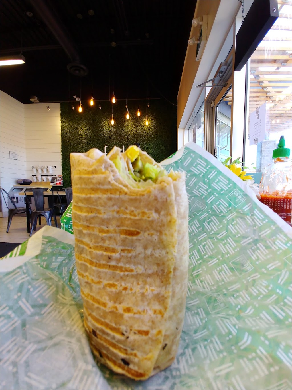 Freshii | 511 Maple Grove Dr, Oakville, ON L6J 6X8, Canada | Phone: (905) 844-0301