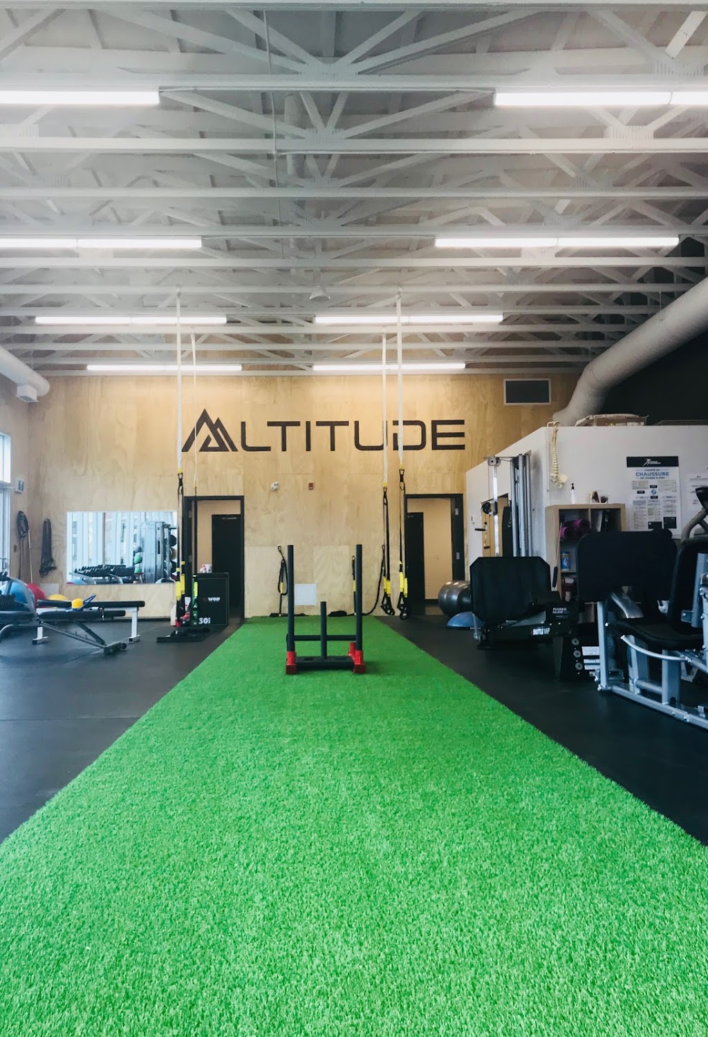 Clinique Medico-sportive Altitude | 2775 120eme Rue, Saint-Georges, QC G5Y 5J2, Canada | Phone: (418) 221-8115