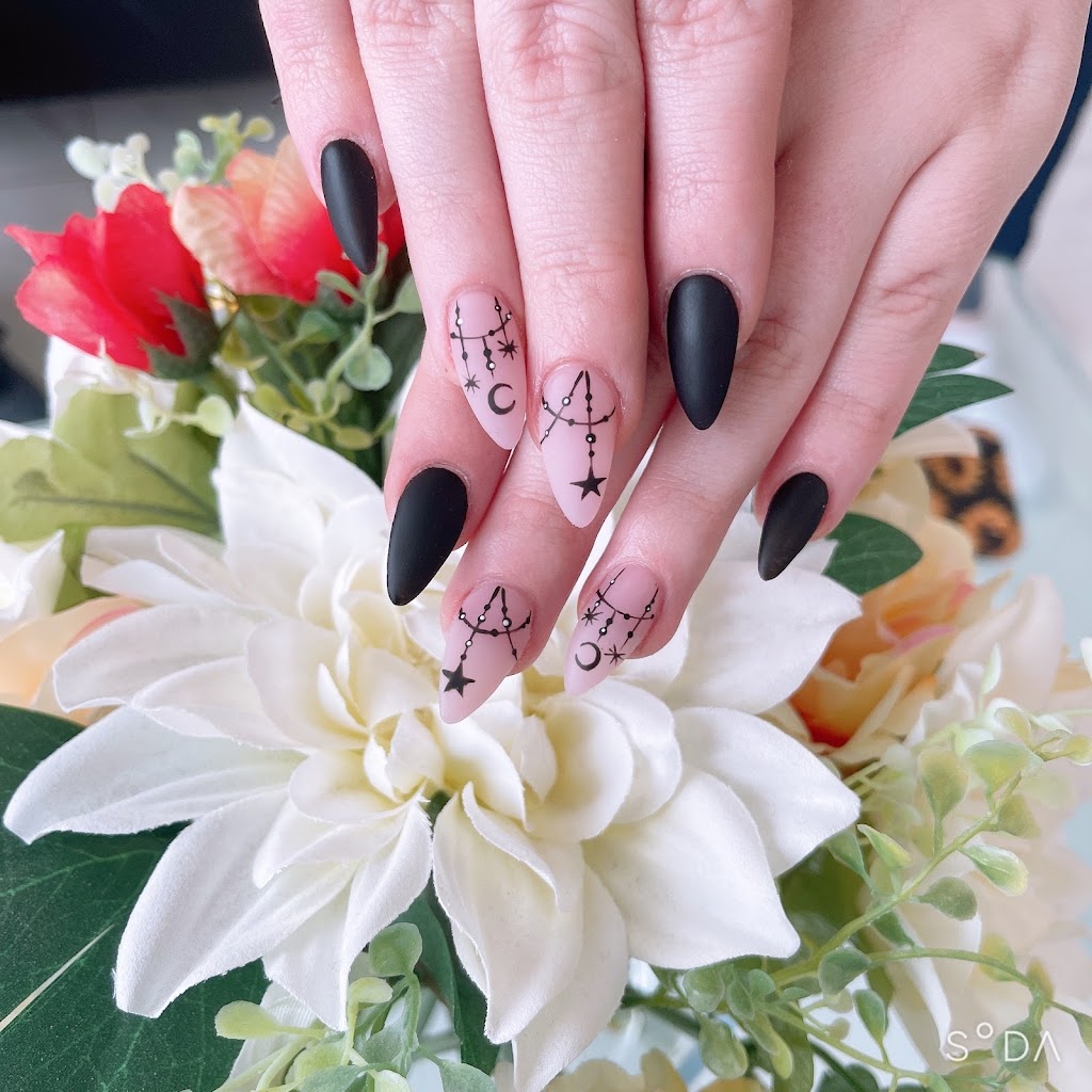 Binhs Nails South Common | 2207 98 St NW, Edmonton, AB T6N 1K7, Canada | Phone: (780) 705-8689