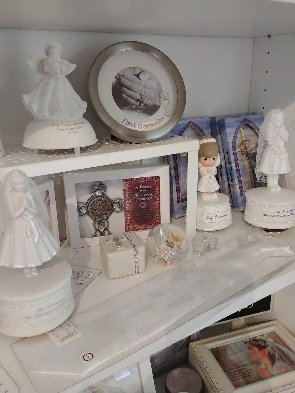 Hope Chest The | 3711 Main St W, Stevensville, ON L0S 1S0, Canada | Phone: (905) 382-1582